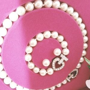Jewelry - Pearl Necklace, Bracelet, & Studs Set Jewelry - Pearl Necklace, Bracelet, & Studs Set